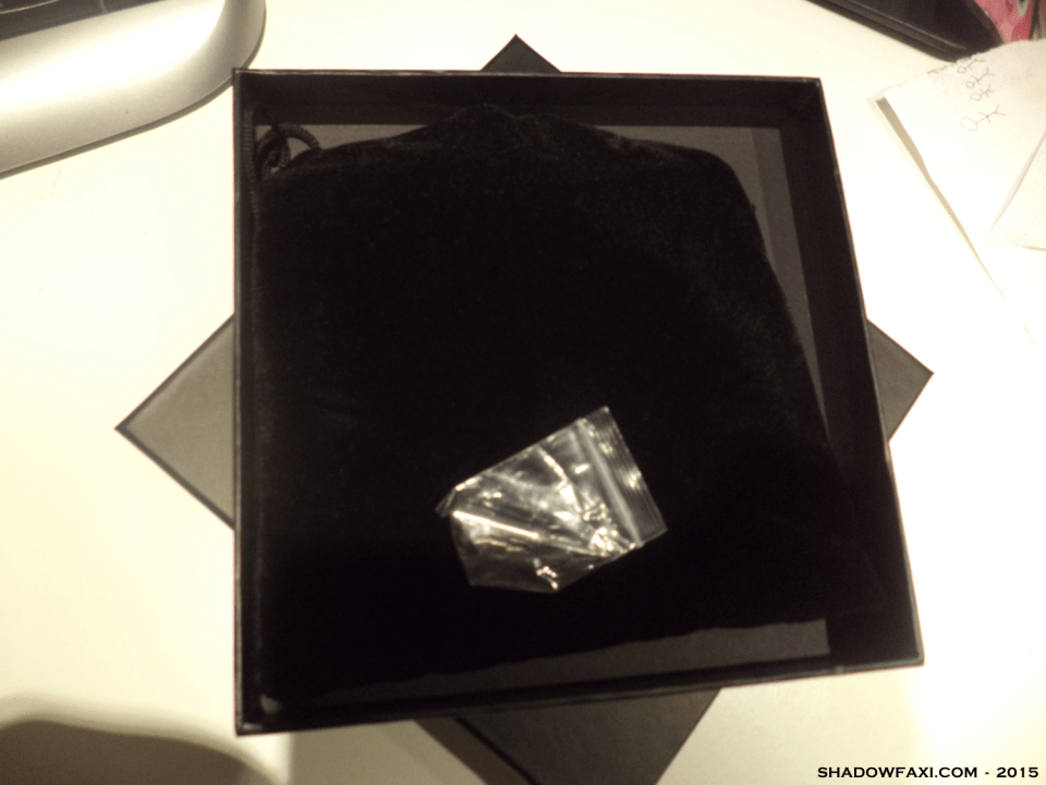 20150202_EC_OpenedBox2